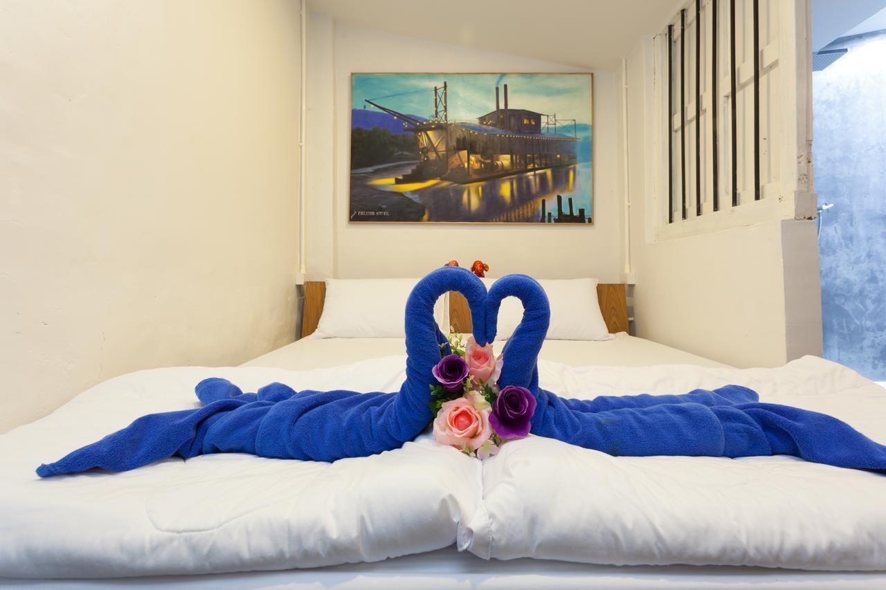Feel Good Hostel Phuket Bagian luar foto