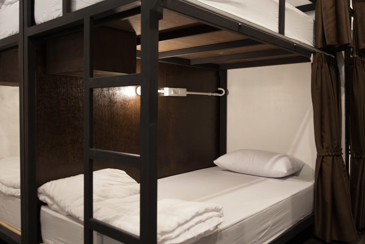Feel Good Hostel Phuket Bagian luar foto